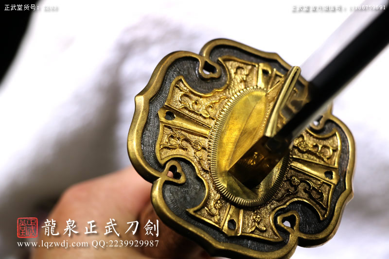 周正武龍泉寶劍專(zhuān)賣(mài)店,周正武龍泉?jiǎng)r(jià)格,正武堂官網(wǎng),龍泉刀劍官網(wǎng),龍泉?jiǎng)χ苷?正武刀劍,龍泉正武刀劍官網(wǎng),龍泉正武刀劍,龍泉?jiǎng)? border=
