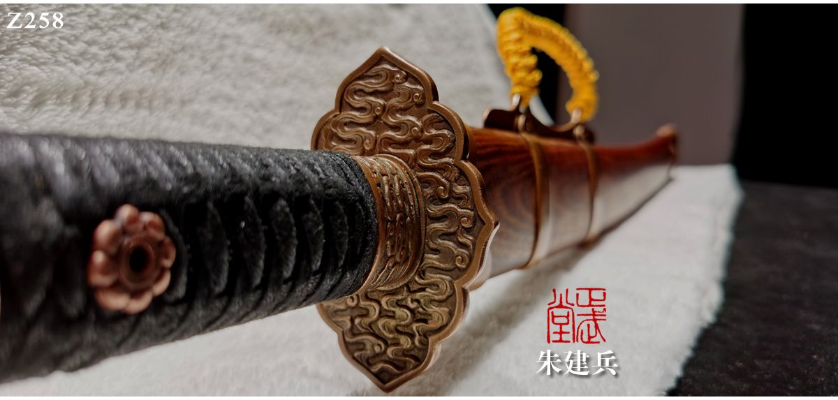 周正武龍泉寶劍專(zhuān)賣(mài)店,周正武龍泉?jiǎng)r(jià)格,正武堂官網(wǎng),龍泉刀劍官網(wǎng),龍泉?jiǎng)χ苷?正武刀劍,龍泉正武刀劍官網(wǎng),龍泉正武刀劍,龍泉?jiǎng)? border=